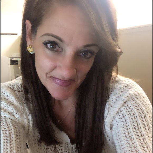 Meet your Posher, Jacqueline - Picture 1 of 1